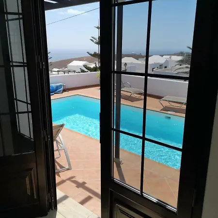 Guest house Pool & Views Tias