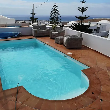 게스트하우스 Pool & Views